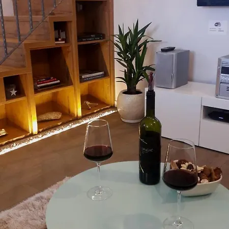 Appartement Apartman Lelu