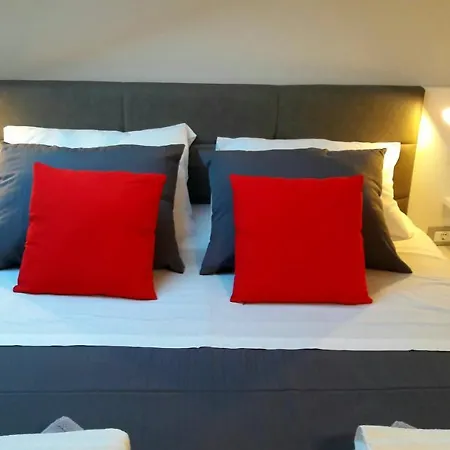 Apartman Lelu Appartement *