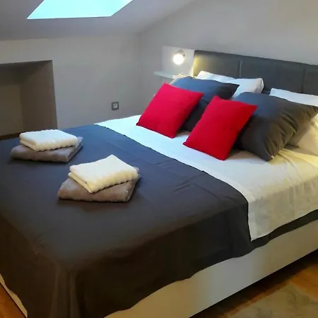 Appartement Apartman Lelu