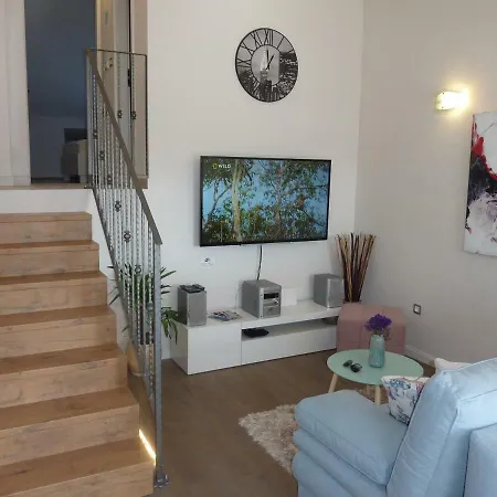 Apartman Lelu Appartement *